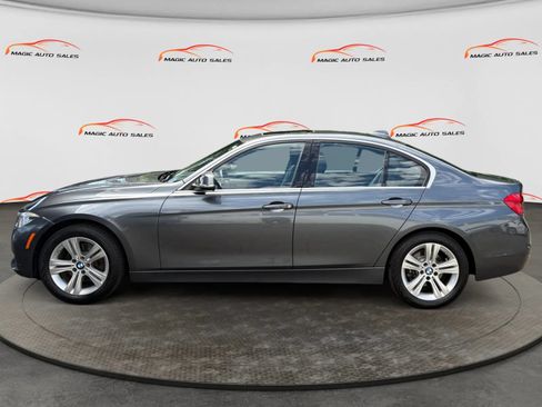 Used 2017 BMW 330i xDrive Sedan AWD/4WD image 7