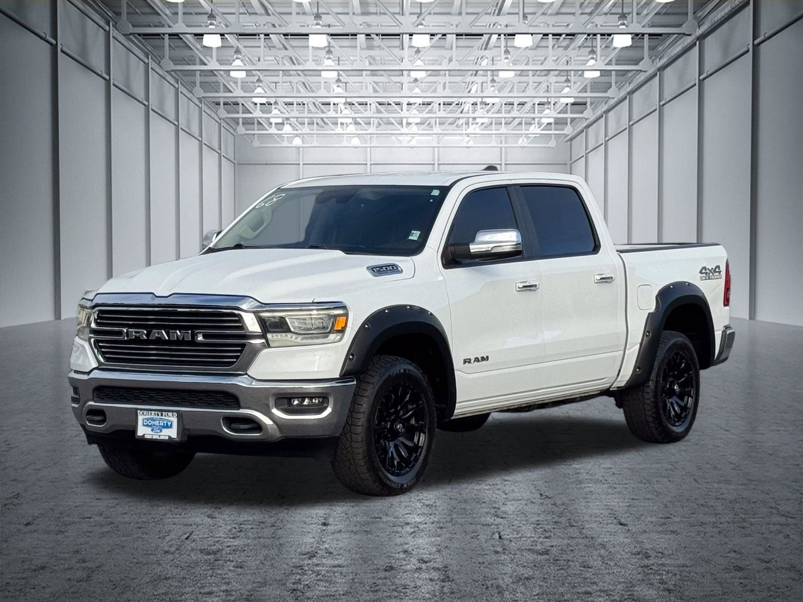 Used 2021 RAM 1500 Laramie w/ Off Road Group AWD/4WD image 6