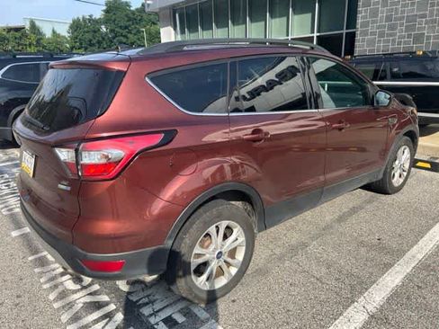 Used 2018 Ford Escape SE AWD/4WD image 8