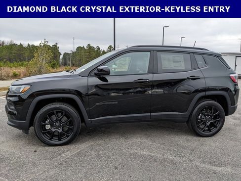 New 2026 Jeep Compass Latitude image 7