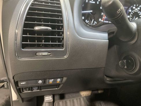 Used 2021 INFINITI QX80 Premium Select w/ All-Season Package AWD/4WD image 24