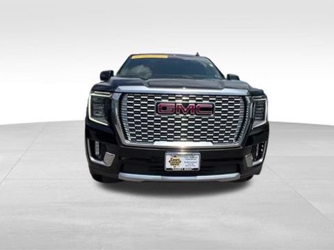Used 2023 GMC Yukon Denali AWD/4WD image 13