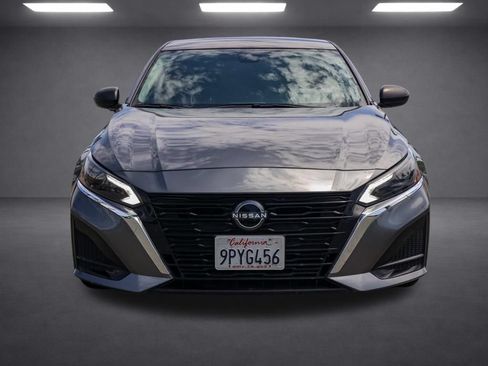 Used 2024 Nissan Altima 2.5 S FWD image 9