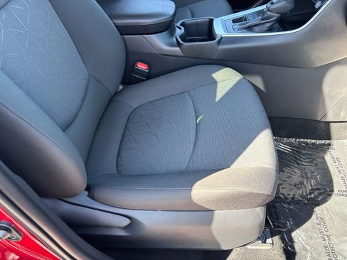 Certified 2025 Toyota RAV4 XLE image 36