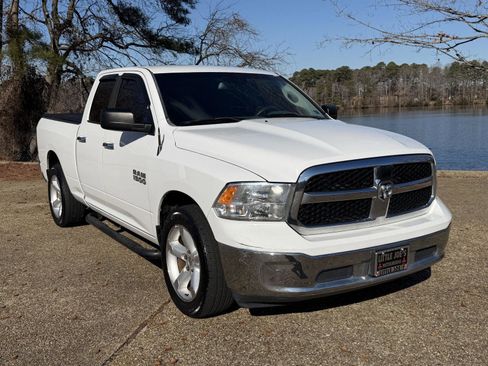 Used 2016 RAM 1500 Classic SLT image 1
