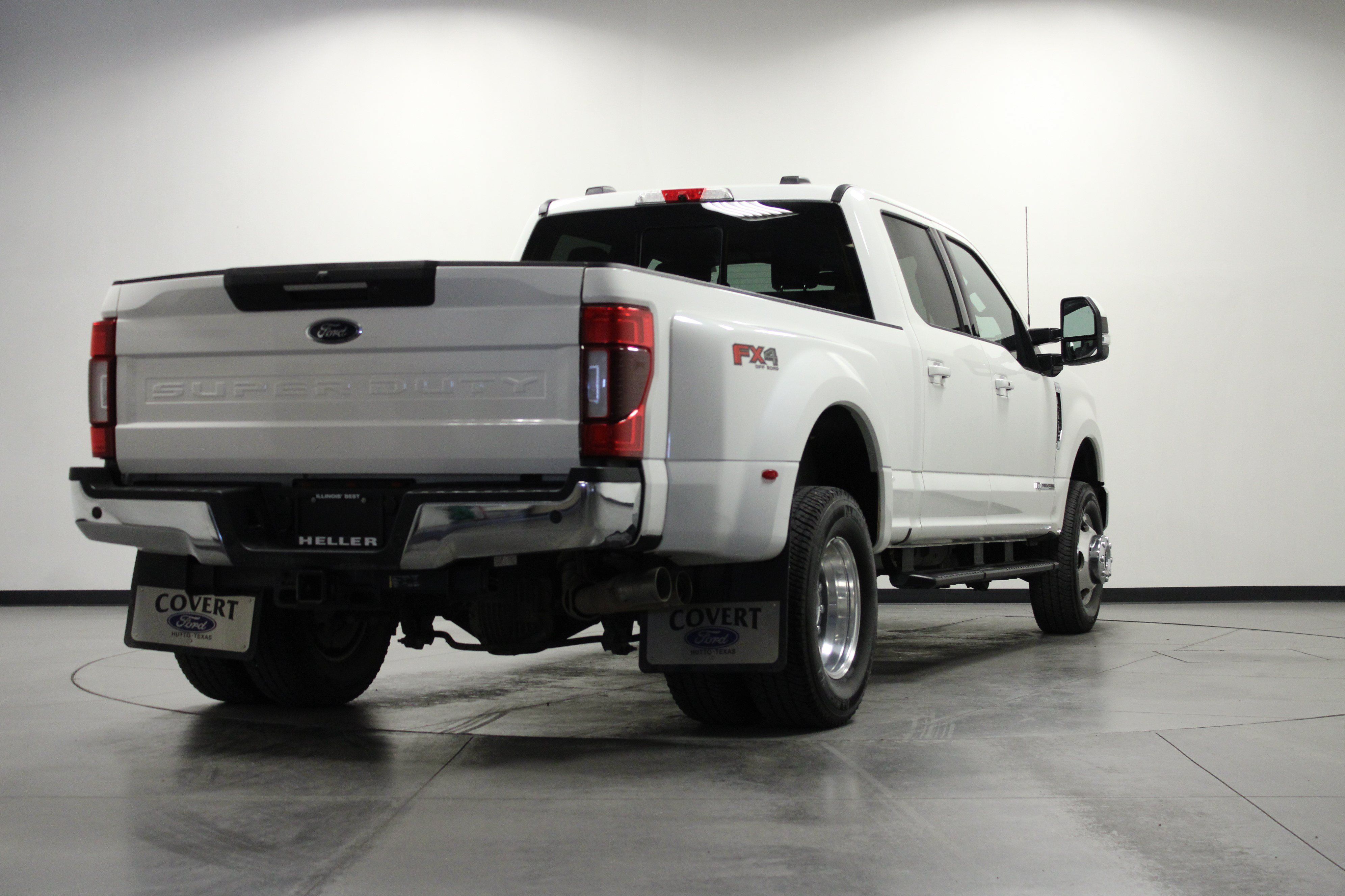 Used 2022 Ford F350 Lariat w/ Lariat Ultimate Package AWD/4WD image 4