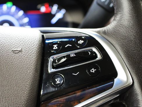 Used 2016 Cadillac Escalade Luxury AWD/4WD image 13