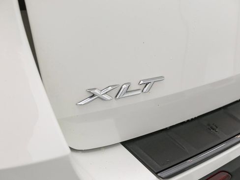 Used 2023 Ford Explorer XLT w/ Equipment Group 202A AWD/4WD image 10