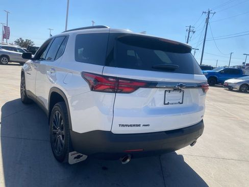 Used 2023 Chevrolet Traverse RS image 9