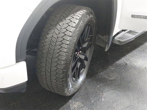 Used 2022 GMC Sierra 1500 Elevation image 33