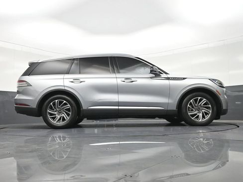 Used 2021 Lincoln Aviator 2WD image 29