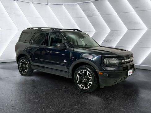 Used 2023 Ford Bronco Sport Outer Banks w/ Tech Package AWD/4WD image 1