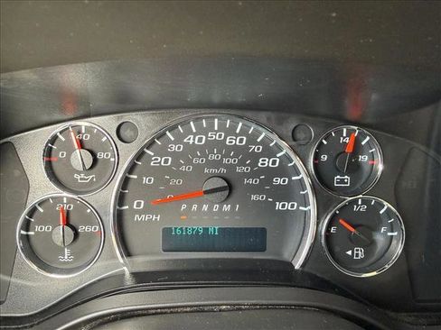 Used 2019 Chevrolet Express 2500 w/ Driver Convenience Package RWD image 14