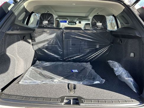 New 2025 Volvo XC40 B5 Plus w/ Climate Package image 17