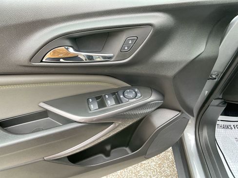 Used 2025 Chevrolet Trax ACTIV w/ Driver Confidence Package image 14