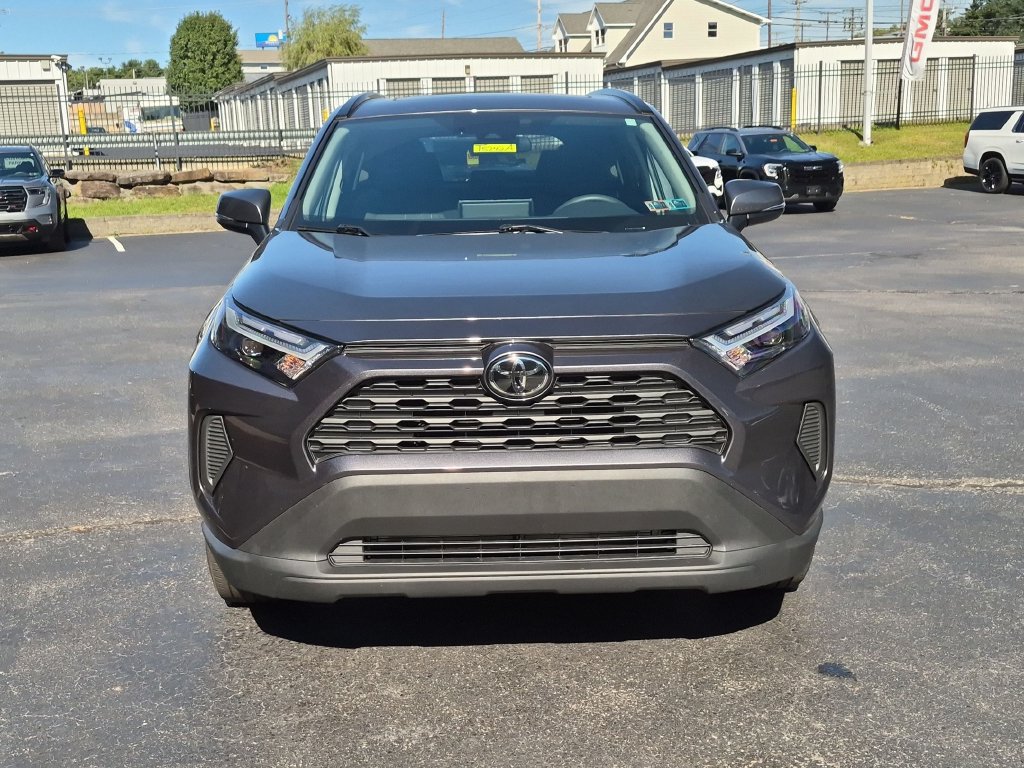 Used 2025 Toyota RAV4 XLE w/ Convenience Package AWD/4WD image 3