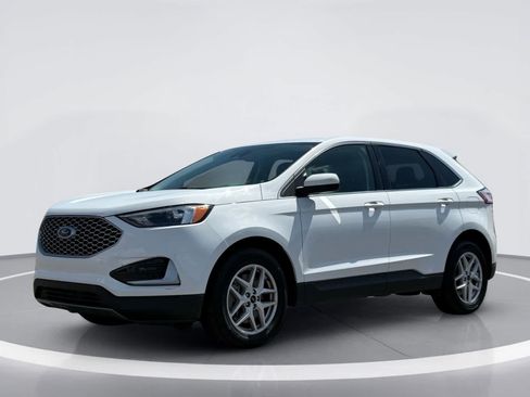 Used 2024 Ford Edge SEL AWD/4WD image 2