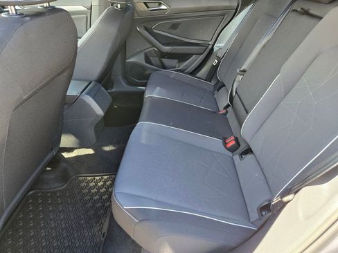 Used 2025 Volkswagen Jetta Sport image 13