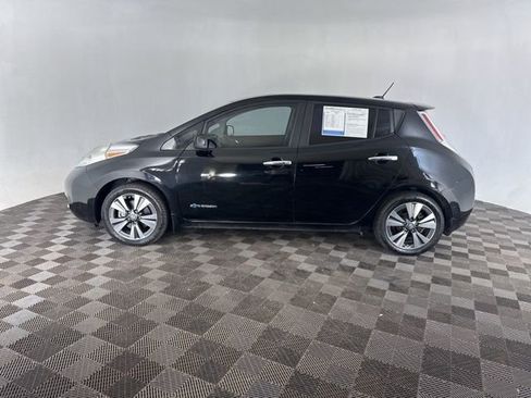 Used 2016 Nissan Leaf SV image 10