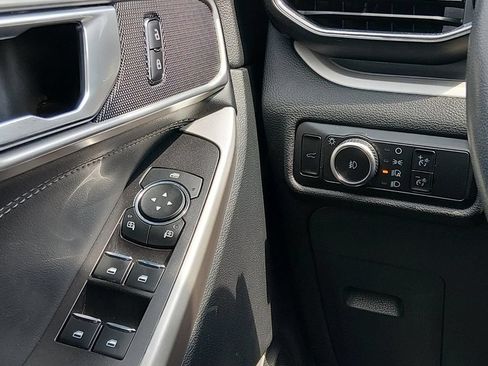 Used 2023 Ford Explorer XLT w/ Equipment Group 202A RWD image 24