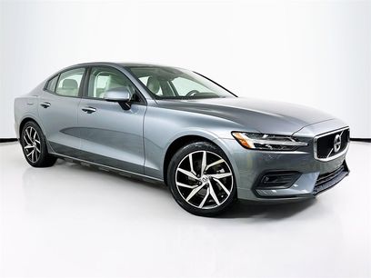 Used 2020 Volvo S60 T5 Momentum