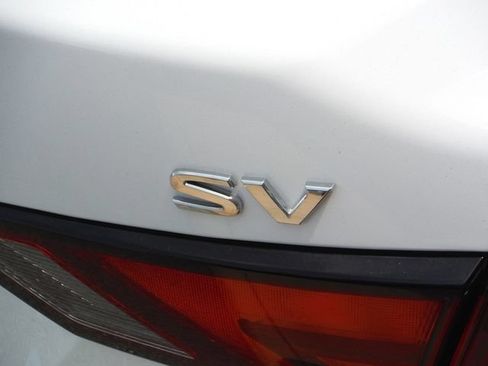 Used 2020 Nissan Sentra SV FWD image 9