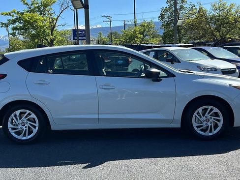 Certified 2025 Subaru Impreza 2.0i AWD/4WD image 5