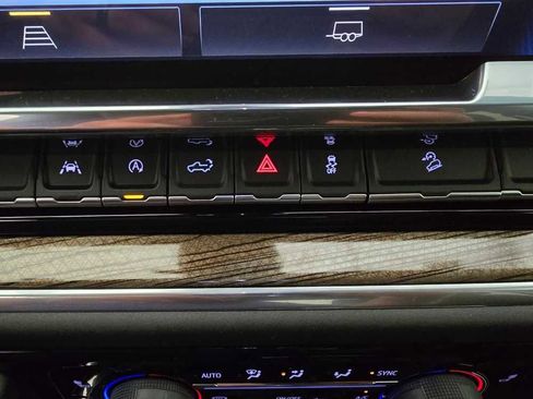 New 2025 Chevrolet Silverado 1500 LT w/ Z71 Off-Road Package image 13