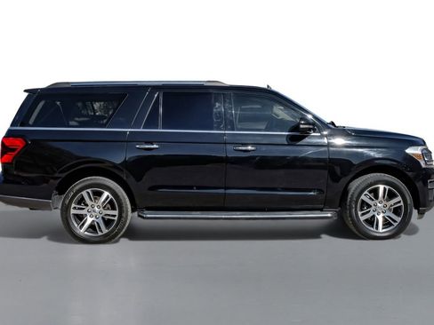 Used 2022 Ford Expedition Max Limited image 5
