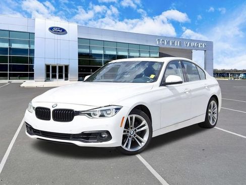 Used 2017 BMW 330i Sedan RWD image 1