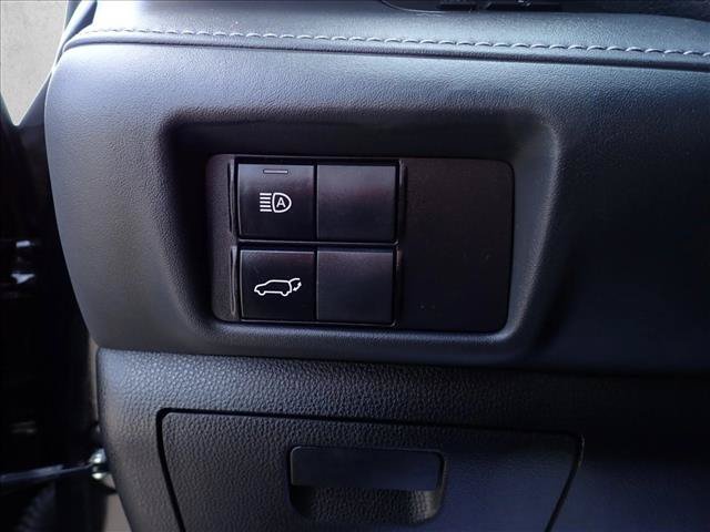 Used 2022 Toyota Highlander XLE AWD/4WD image 18