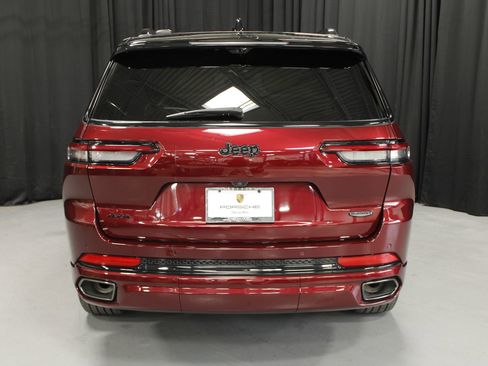 Used 2025 Jeep Grand Cherokee L Summit image 17