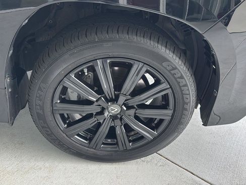 Used 2019 Lexus LX 570 4WD image 36