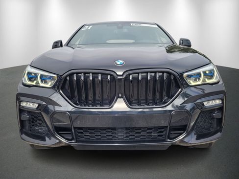 Used 2021 BMW X6 M50i w/ Executive Package image 2