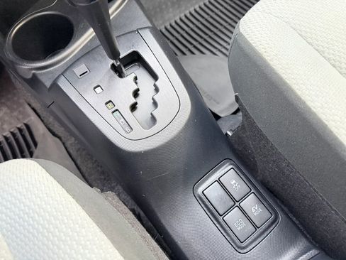 Used 2018 Toyota Prius C One image 19