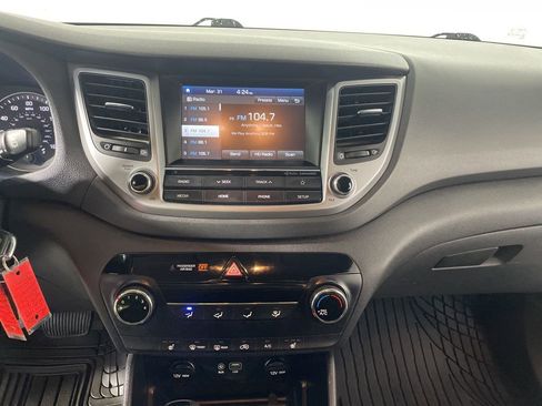 Used 2018 Hyundai Tucson SEL AWD/4WD image 15