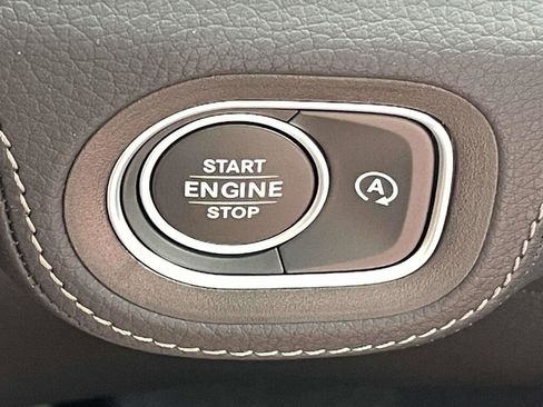 New 2026 Mercedes-Benz GLE 580 4MATIC image 37