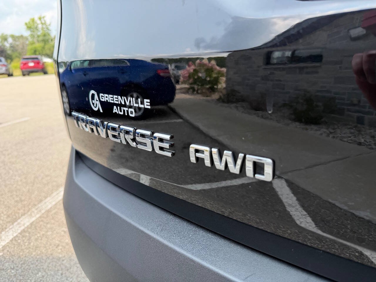 Used 2023 Chevrolet Traverse LT AWD/4WD image 30
