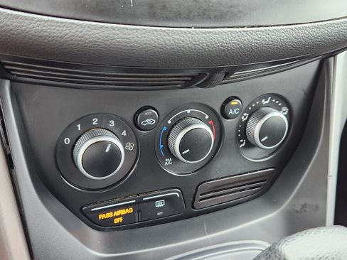 Used 2016 Ford Escape SE w/ SE Cold Weather Package AWD/4WD image 20