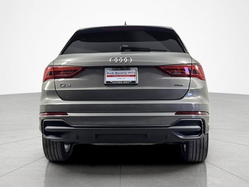 Used 2025 Audi Q3 2.0T Premium w/ Convenience Package AWD/4WD image 4