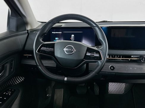 Used 2023 Nissan Ariya FWD image 18