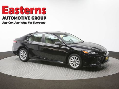 Used 2019 Toyota Camry LE FWD image 49