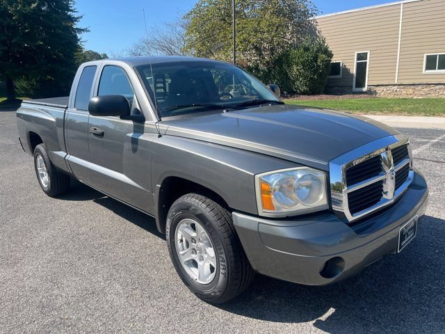 Used 2006 Dodge Dakota SLT w/ Trailer Tow Group RWD image 11