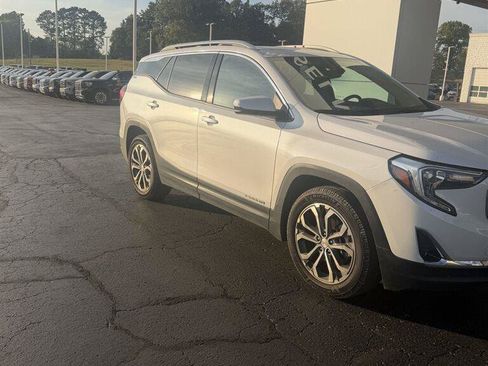Used 2020 GMC Terrain SLT w/ Preferred Package AWD/4WD image 12