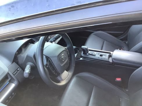 Used 2024 Toyota Prius Limited w/ Limited Premium Package FWD image 2