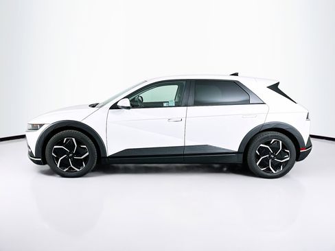 Used 2024 Hyundai Ioniq 5 SEL RWD image 4