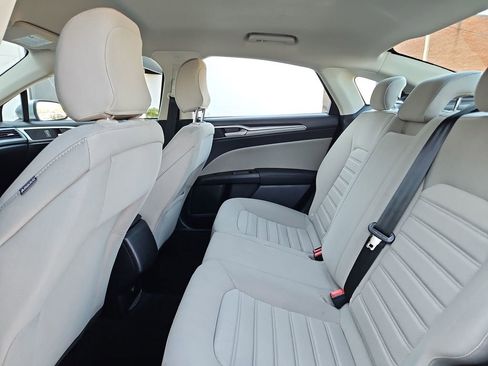 Used 2020 Ford Fusion S image 25