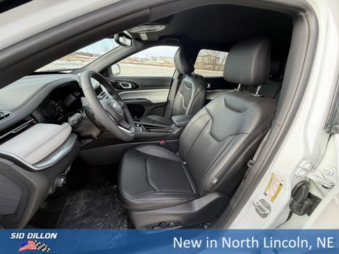 New 2026 Jeep Compass Limited image 15