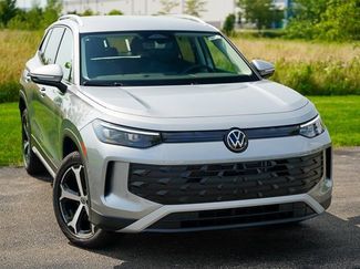 New 2025 Volkswagen Tiguan SE video 2