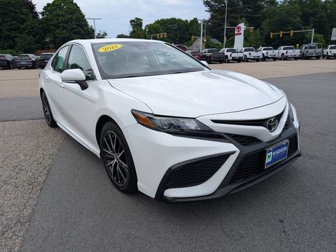 Used 2022 Toyota Camry SE AWD/4WD image 8